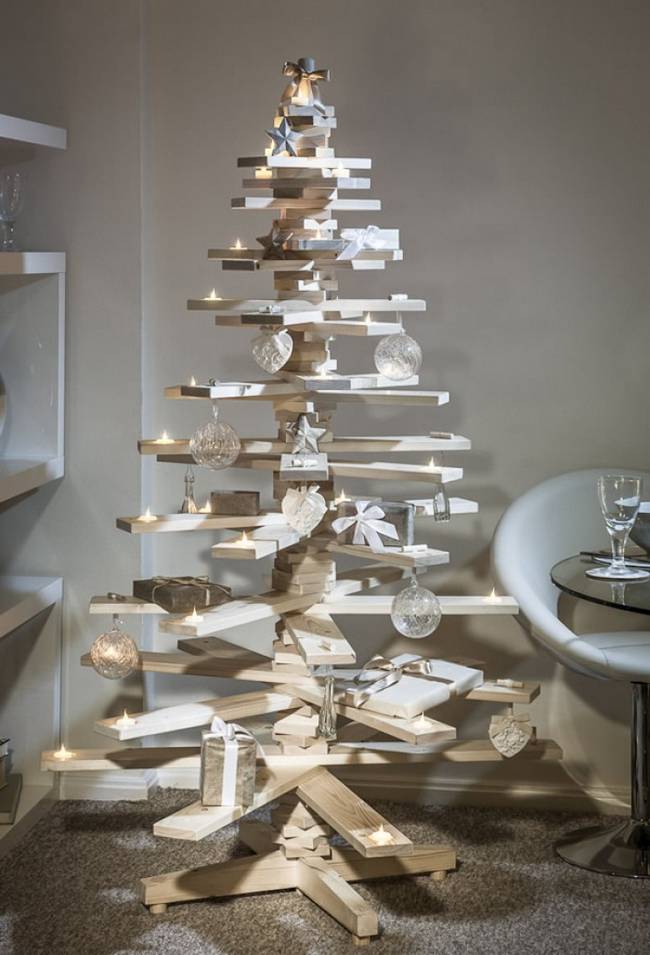 Best 24 DIY Christmas Tree Ideas diy christmas tree Best 24 DIY Christmas Tree Ideas UNIQUE CHRISTMAS TREES 3