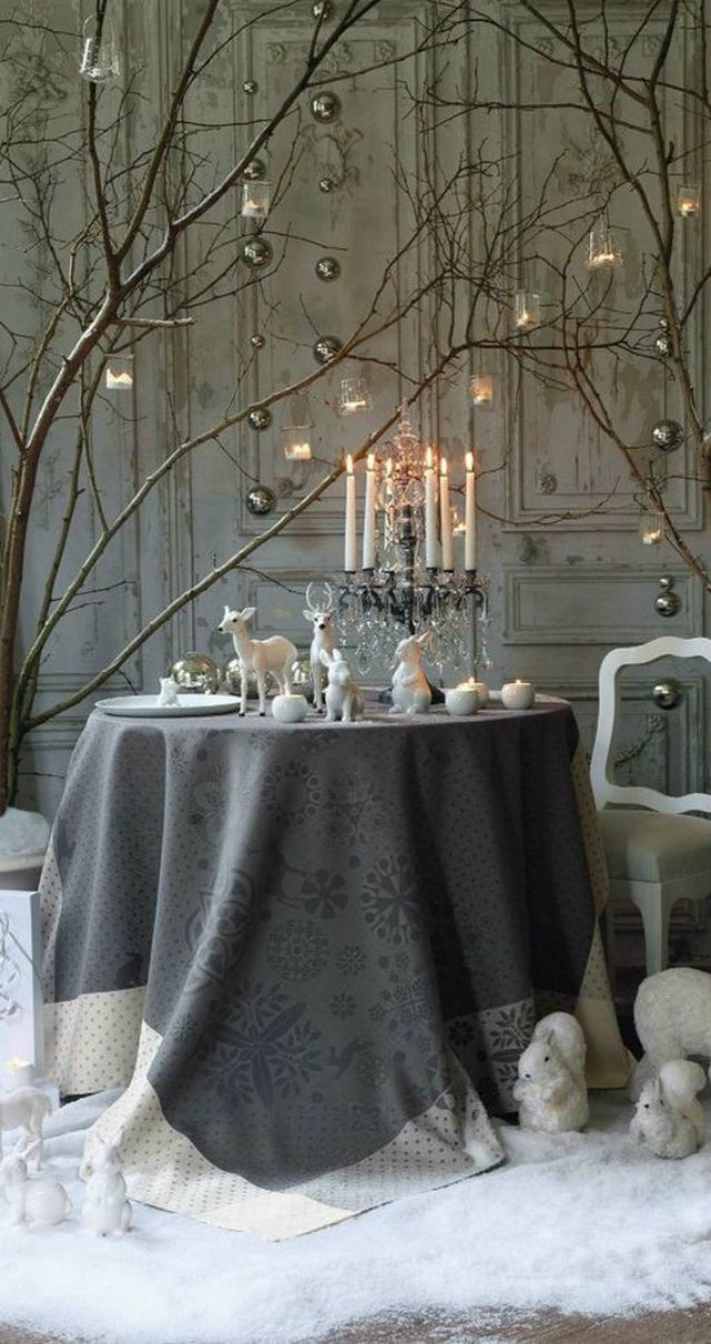 Table set up ideas for Christmas how to decorate Best Ideas on How to Decorate your Home for Christmas CHRISTMAS HOME DECOR 15