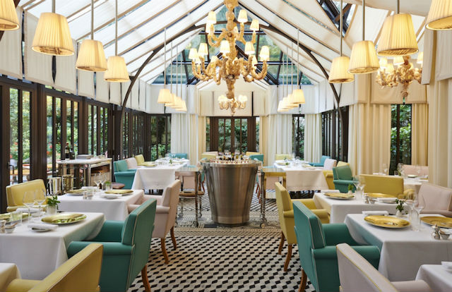 Get Inspired By These Stylish Restaurants in Paris restaurants in paris Get Inspired By These Stylish Restaurants in Paris Il Carpaccio Le Royal Monceau