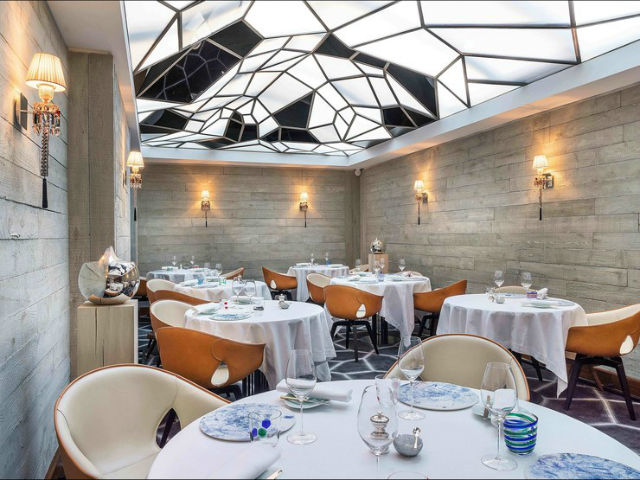 Paris Restaurants (1) restaurants in paris Get Inspired By These Stylish Restaurants in Paris Paris Restaurants 1