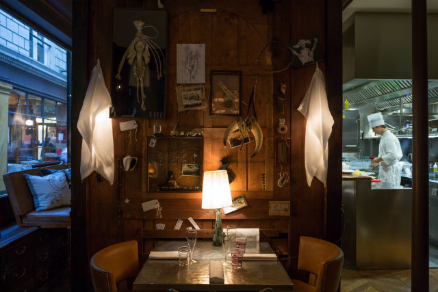 Paris Restaurants (6) restaurants in paris Get Inspired By These Stylish Restaurants in Paris Paris Restaurants 6