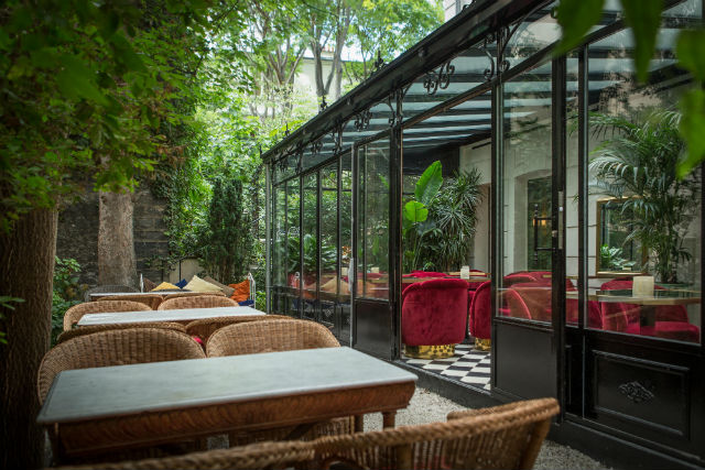 Where To Go in Paris: Le très Particulier where to go in paris Where To Go in Paris: 5 Cocktail Bars Le tr  s Particulier