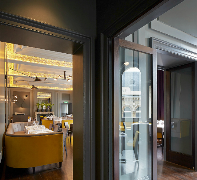 restaurant design ideas restaurant interior Restaurant Interior Ideas: Christopher’s Bar christophers bar 3