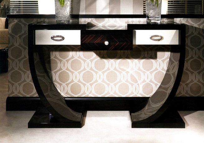 Edgy console tables for a modern home decor