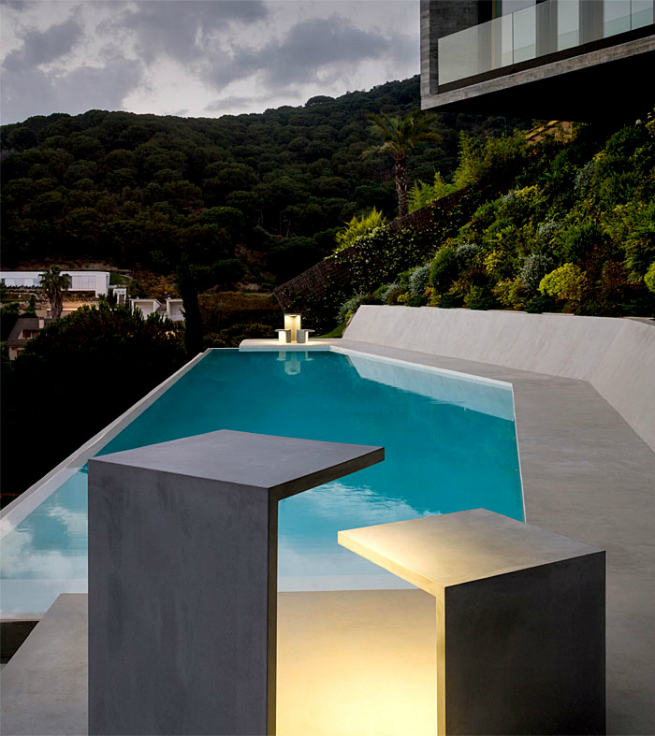 Light meets Furniture - The Empty Project by VIBIA 5