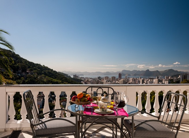 Villa No 174, Pure Rio, but with a touch of Riad