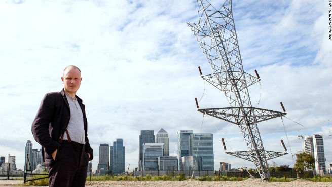 Alex Chinneck shooting star