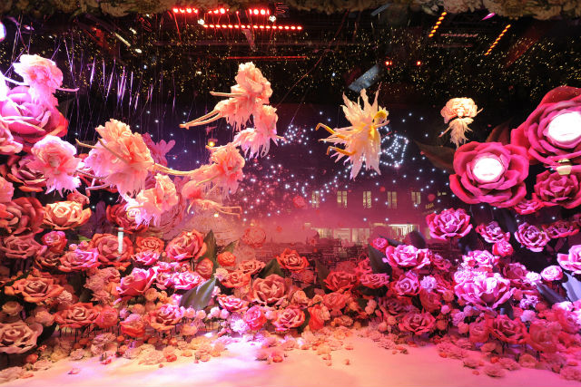 Christmas Window display : Fairy Tales at Printemps