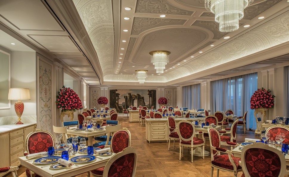 restaurant at palazzo versace dubai