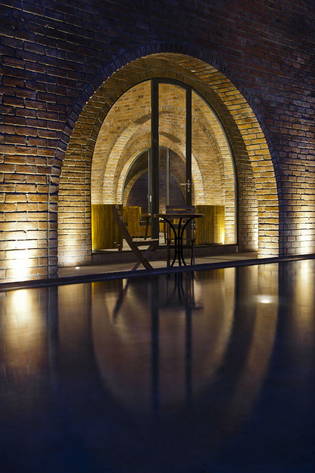 Vietnam Coffee Shop Made of Brick Arches Vietnam Coffee Shop Made of Brick Arches 2