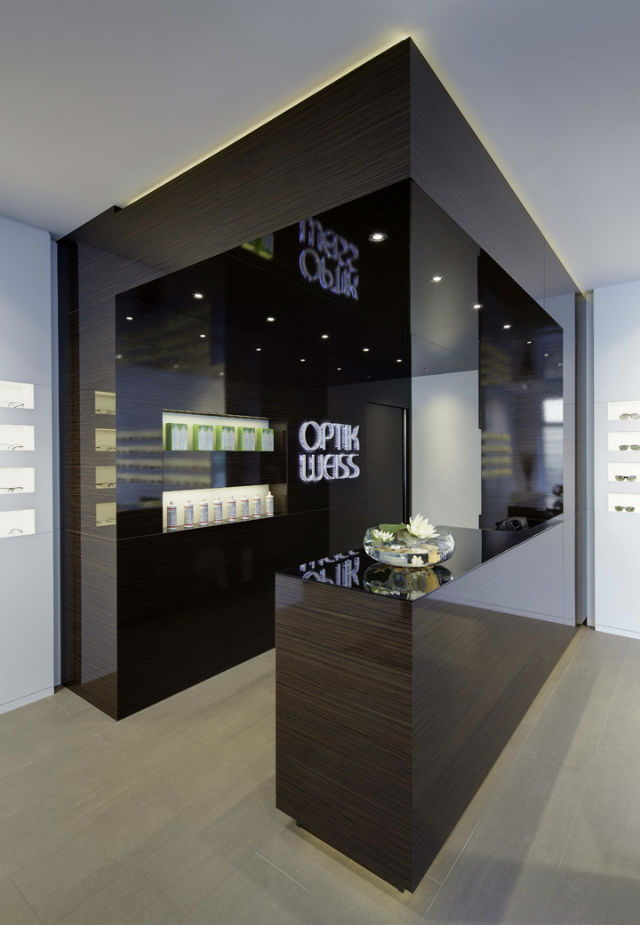 Top Interior Designers_Marc Heikaus_weiss Optik  10 Fashion shop ideas by Heikaus Interiors that may inspire you Top Interior Designers Marc Heikaus weiss Optik