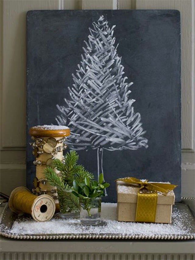 Best 24 DIY Christmas Tree Ideas diy christmas tree Best 24 DIY Christmas Tree Ideas UNIQUE CHRISTMAS TREES 13