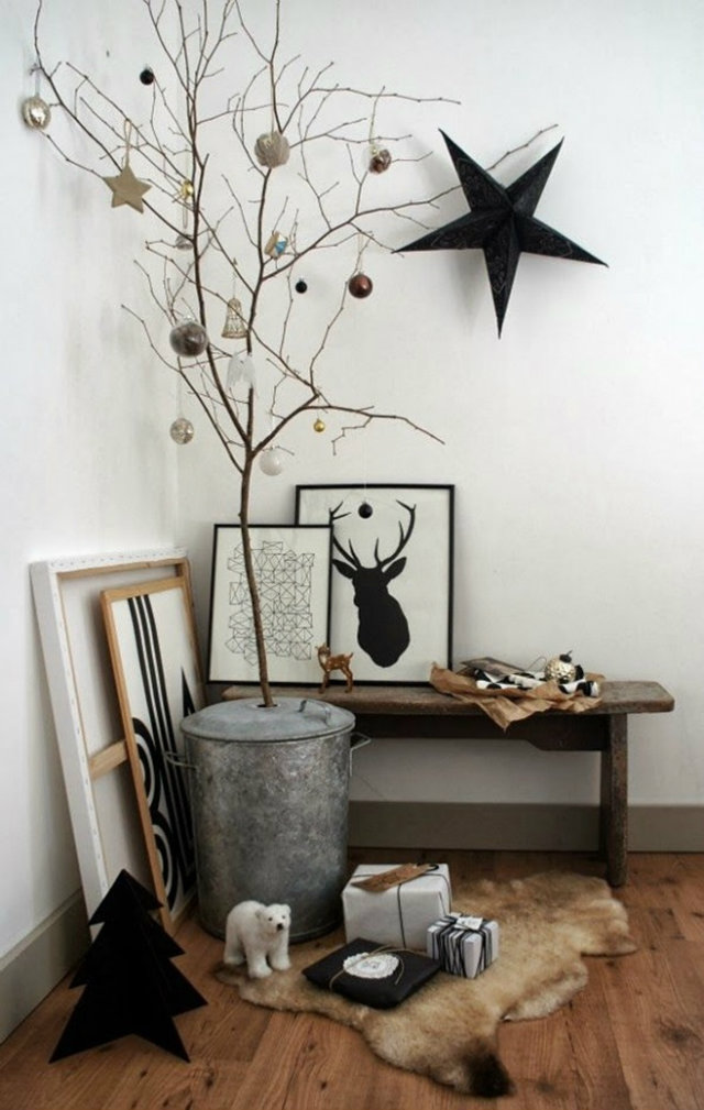 Best 24 DIY Christmas Tree Ideas diy christmas tree Best 24 DIY Christmas Tree Ideas UNIQUE CHRISTMAS TREES 18
