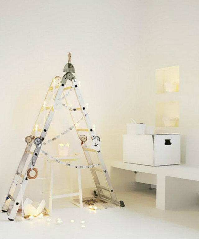 Best 24 DIY Christmas Tree Ideas diy christmas tree Best 24 DIY Christmas Tree Ideas UNIQUE CHRISTMAS TREES 201