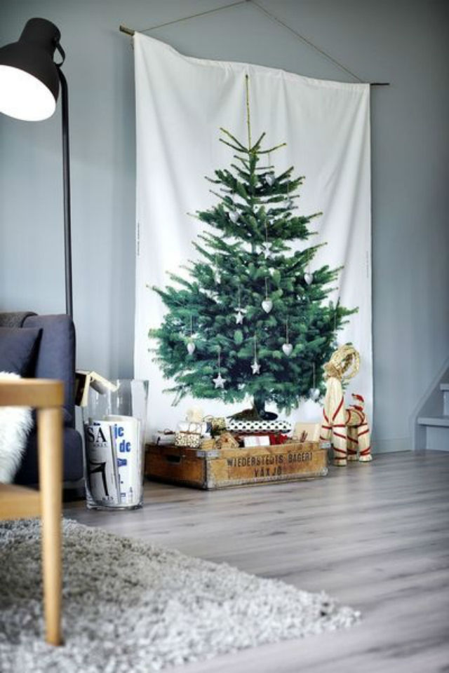 Best 24 DIY Christmas Tree Ideas diy christmas tree Best 24 DIY Christmas Tree Ideas UNIQUE CHRISTMAS TREES 22