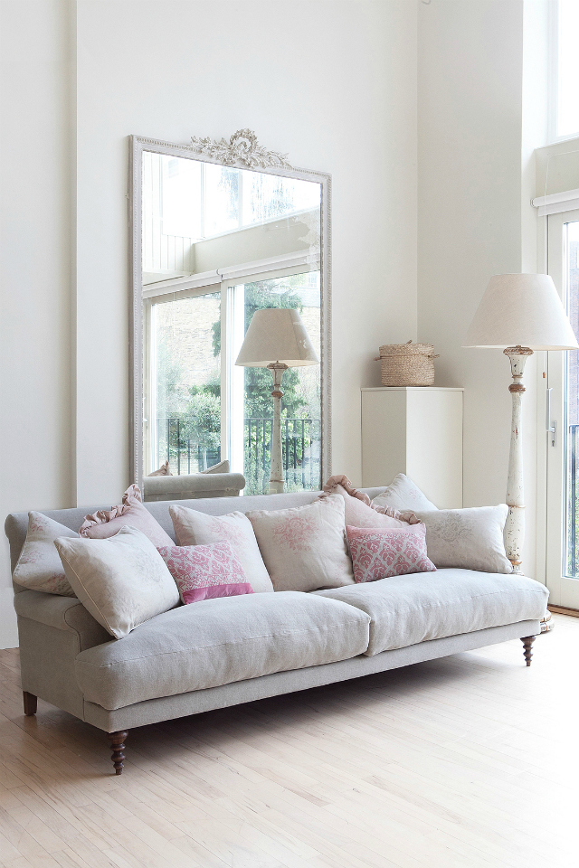 living room inspiration how to style a sofa living room inspiration LIVING ROOM INSPIRATION: HOW TO PICK A SOFA living room inspiration how to style a sofa2