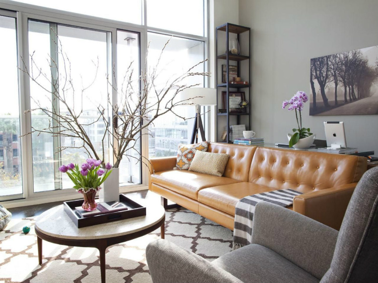 Living Room Inspiration: Tan Leather Sofa living room inspiration Living Room Inspiration: Tan Leather Sofa Kozhanye divany 31
