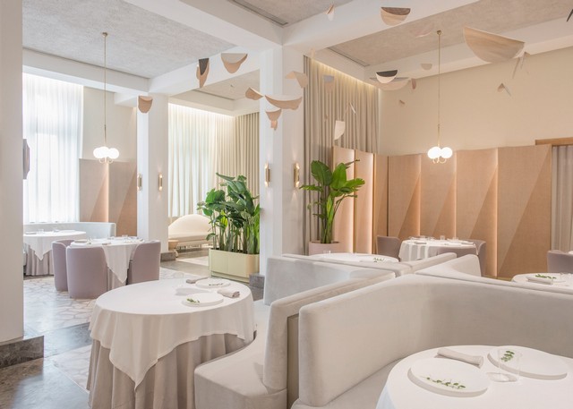 Get inspired by Universal Design Studio project - Odette Restaurant restaurant interior Get Inspired By Odette Restaurant Interior odette by universal design studio dezeen 1568 5