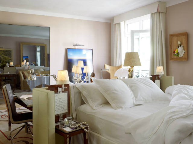 The Most Beautiful Bedrooms In Paris (1) bedrooms The Most Beautiful Bedrooms In Paris The Most Beautiful Bedrooms In Paris 1