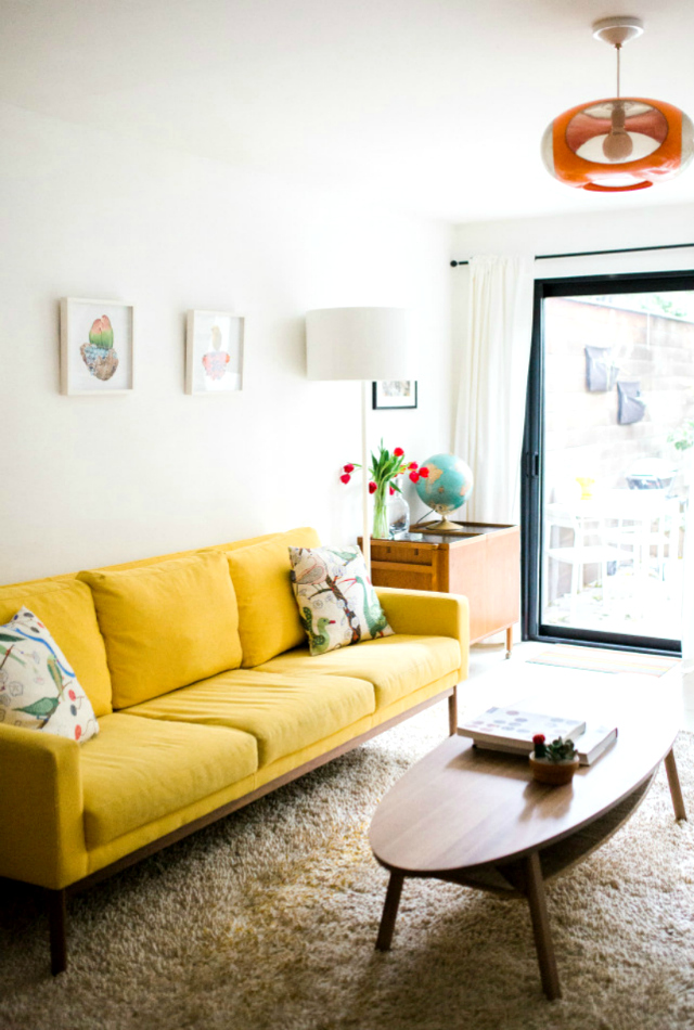 23 Wonderful Living Room Ideas With A Yellow Sofa living room ideas 23 Wonderful Living Room Ideas With A Yellow Sofa 23 Wonderful Living Room Ideas With A Yellow Sofa