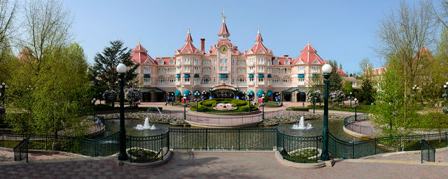 Where To Stay In Paris: 5 Incredibly Luxurious Hotels  where to stay in paris Where To Stay In Paris: 5 Incredibly Luxurious Hotels DISNEYLAND HOTEL