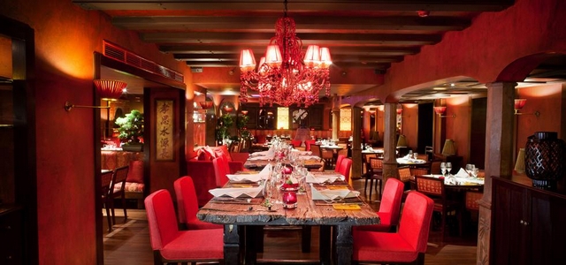 8 Stunning Ideas for Classic Modern Restaurants Interior Design  8 Stunning Ideas for Classic Modern Restaurants Interior Design Wohnenmitklassikern 100 Klassische Moderne Architektur und Einrichtungideen 11