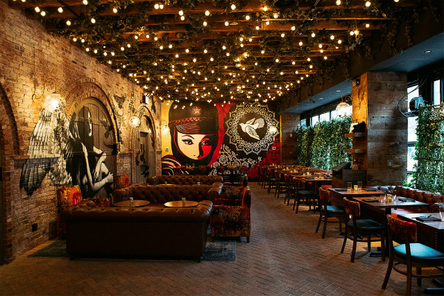 DESIGN INSPIRATION, MODERN INTERIOR DESIGN, DECORATING TIPS, RESTAURANT INTERIORS, RESTAURANT INTERIOR, WHERE TO EAT IN NEW YORK, RESTAURANTS IN NEW YORK  5 Restaurant Interiors In New York You Will Want To Visit 10 DESIGN INSPIRATION MODERN INTERIOR DESIGN DECORATING TIPS RESTAURANT INTERIORS RESTAURANT INTERIOR WHERE TO EAT IN NEW YORK RESTAURANTS IN NEW YORK