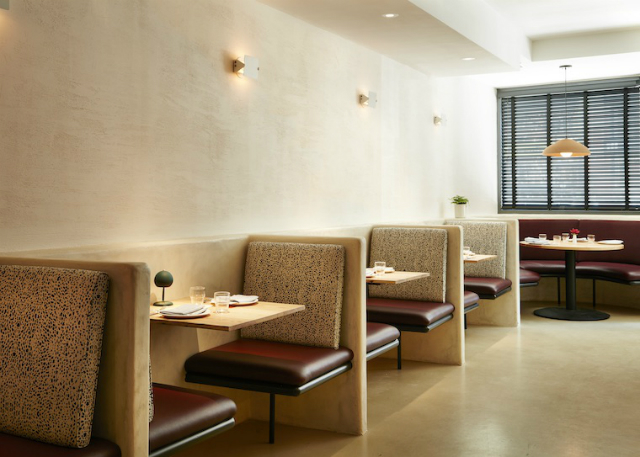 DESIGN INSPIRATION, MODERN INTERIOR DESIGN, DECORATING TIPS, RESTAURANT INTERIORS, RESTAURANT INTERIOR, WHERE TO EAT IN NEW YORK, RESTAURANTS IN NEW YORK  5 Restaurant Interiors In New York You Will Want To Visit 3 DESIGN INSPIRATION MODERN INTERIOR DESIGN DECORATING TIPS RESTAURANT INTERIORS RESTAURANT INTERIOR WHERE TO EAT IN NEW YORK RESTAURANTS IN NEW YORK