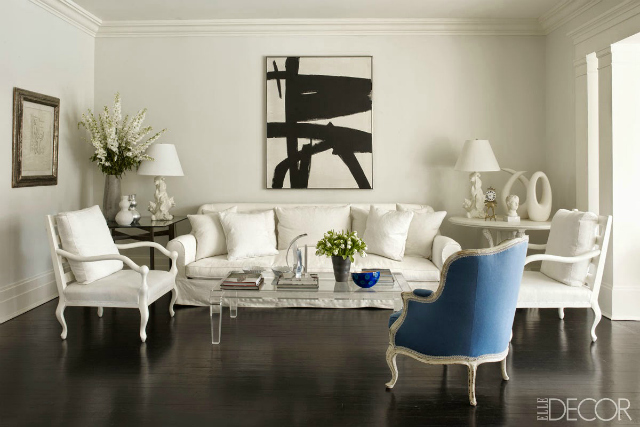 9 Beautiful White Armchair Designs For A Simple Yet Elegant Home Decor white chair 9 Beautiful White Chair Designs For A Simple Yet Elegant Home Decor 9 Beautiful White Chair Designs For A Simple Yet Elegant Home Decor 1