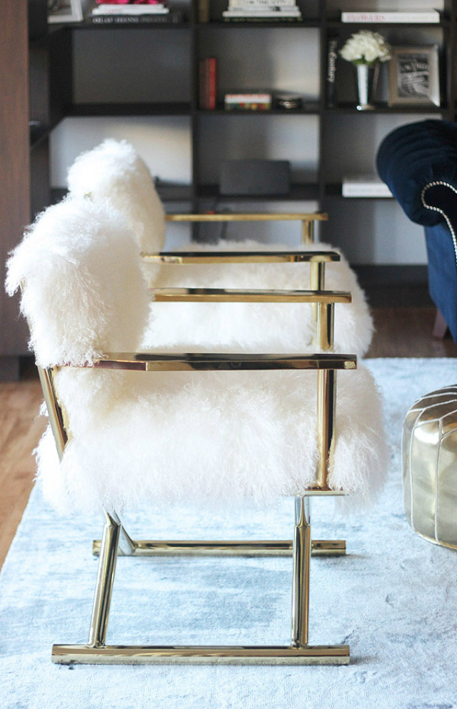 9 Beautiful White Chair Designs For A Simple Yet Elegant Home Decor white chair 9 Beautiful White Chair Designs For A Simple Yet Elegant Home Decor 9 Beautiful White Chair Designs For A Simple Yet Elegant Home Decor 4