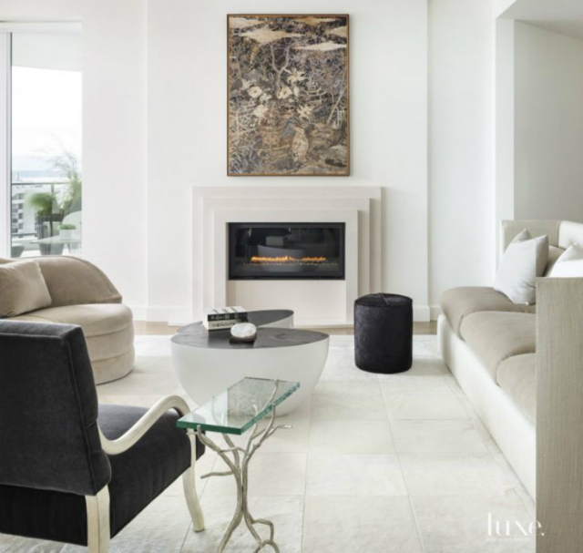 6 Amazing Black and White Living Rooms by Luxe Interiors+Design_3 living rooms 6 Amazing Black and White Living Rooms by Luxe Interiors+Design 443b769b2ead96d22d1fc29f0d7cbcc2