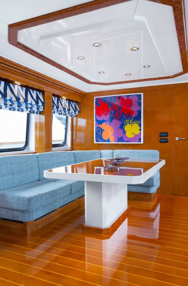 Discover An Incredible Yacht Interior Design Inspired By James Bond yacht interior design DISCOVER AN INCREDIBLE YACHT INTERIOR DESIGN INSPIRED BY JAMES BOND lincoln yacht3JPG