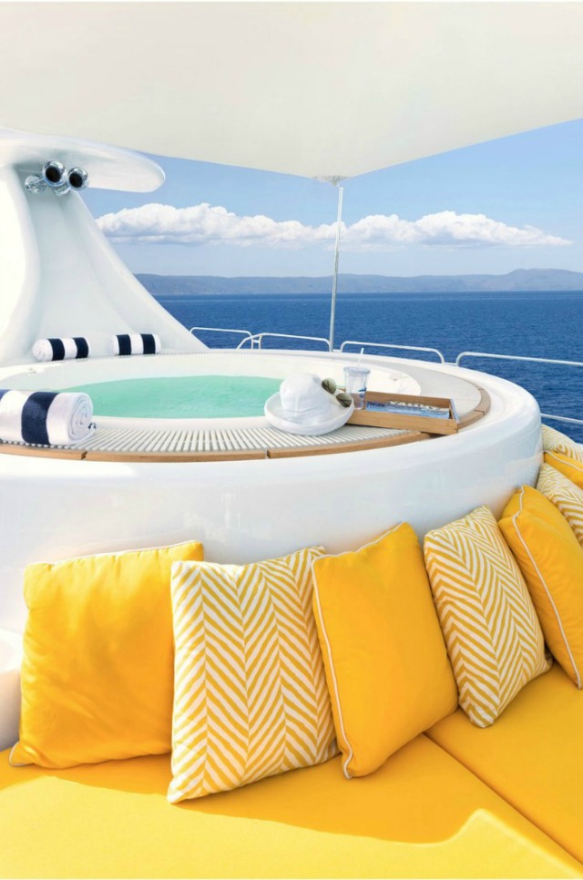 Discover An Incredible Yacht Interior Design Inspired By James Bond yacht interior design DISCOVER AN INCREDIBLE YACHT INTERIOR DESIGN INSPIRED BY JAMES BOND lincoln yacht 07