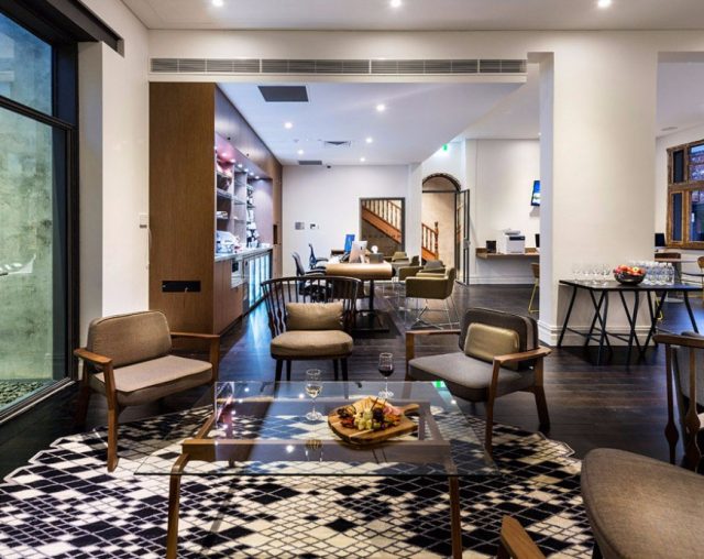 10 Contemporary Rugs You Need In Your Life In 2017 contemporary rugs 10 Contemporary Rugs You Need In Your Life In 2017 5 Incredible Projects With Contemporary Rugs By Nani Marquina 5 1 e1482840659859