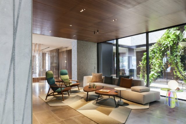 10 Contemporary Rugs You Need In Your Life In 2017 contemporary rugs 10 Contemporary Rugs You Need In Your Life In 2017 IMG 2552 e1482840678774