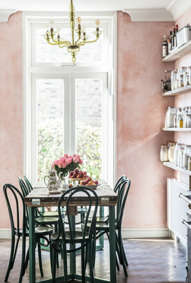 10 Interior Design Blogs That Will Give You Major Inspiration interior design blogs 10 Interior Design Blogs That Will Give You Major Inspiration coco kelley 782642 1475014739