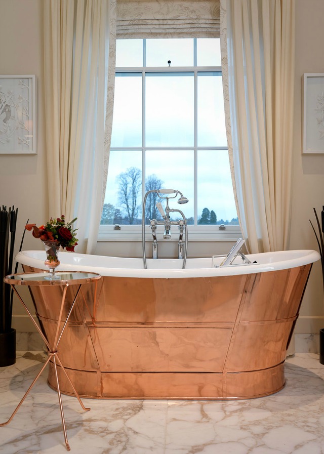 8 Fantastic Decorating Ideas To Steal From Martin Hulbert Design Decorating Ideas 8 Fantastic Decorating Ideas To Steal From Martin Hulbert Design 011 Bathroom detail Coworth Park 1
