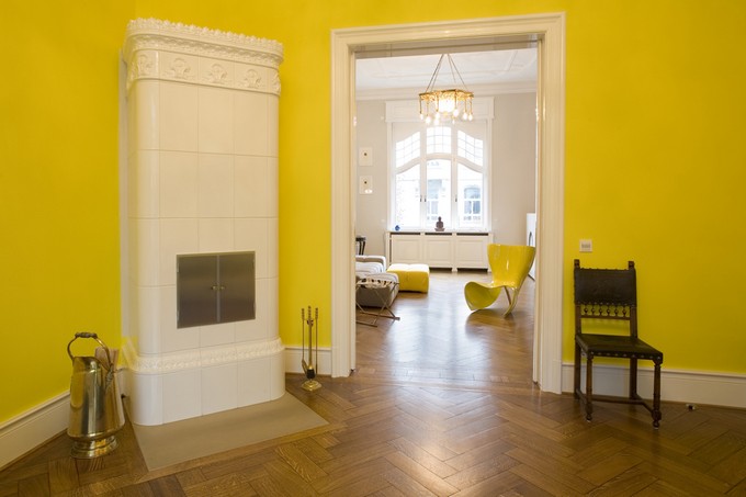 9 Chic Decorating Ideas by Purpur That You Will Love Decorating Ideas 14 Chic Decorating Ideas by Purpur That You Will Love PUPUR Interior Concepts Frankfurt Altbauwohnung 1 1