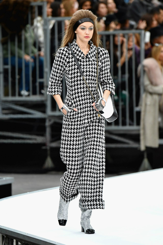 Get Inspired by the Best Moments at Paris Fashion Week paris fashion week Get Inspired by the Best Moments at Paris Fashion Week 2017 1280 gigi hadid getty649024284