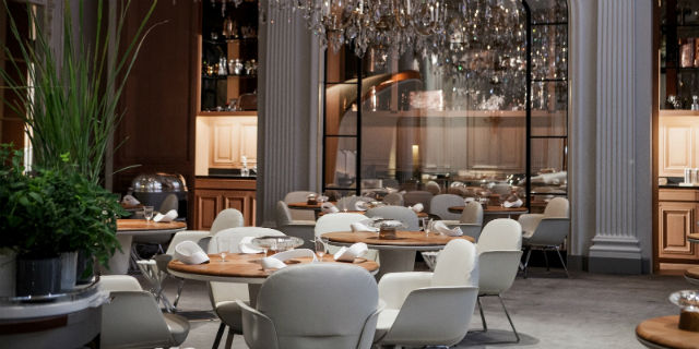 5 Alain Ducasse Restaurants For Major Interior Design Inspiration Interior Design Inspiration 5 Alain Ducasse Restaurants For Major Interior Design Inspiration Alain Ducasse au Plaza Ath  n  e 2