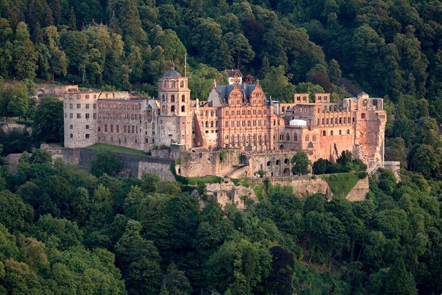10 Iconic Germany Monuments That You Must Visit germany monuments 10 Iconic Germany Monuments That You Must Visit Heidelberger Schloss Jan Becke