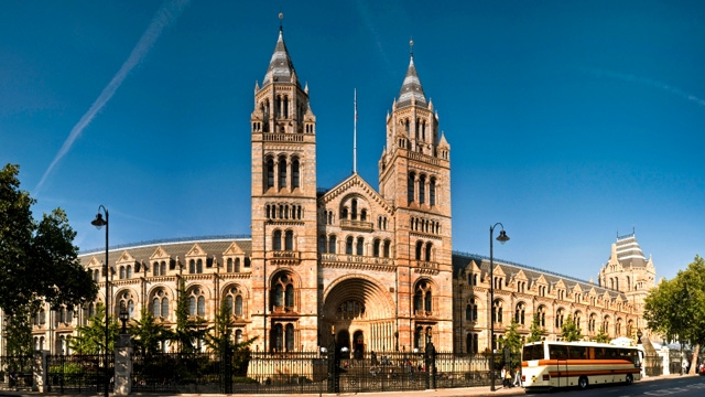 BRABBU’s Travel Guide To London For The Design Lover naturalhistorymuseum
