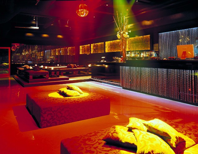 7 Impressive Decorating Ideas By STUDIOFORMA ARCHITECTS That Will Inspire You  7 Impressive Decorating Ideas By STUDIOFORMA ARCHITECTS That Will Inspire You JIL Club Dining 1