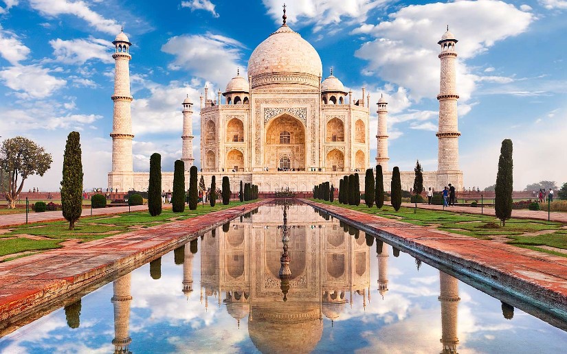 11 Dreamy Summer Holiday Destinations That Inspired BRABBU Pieces summer holiday destinations 11 Dreamy Summer Holiday Destinations That Inspired BRABBU Pieces 11 Dreamy Summer Holiday Destinations That Inspired BRABBU Pieces 15