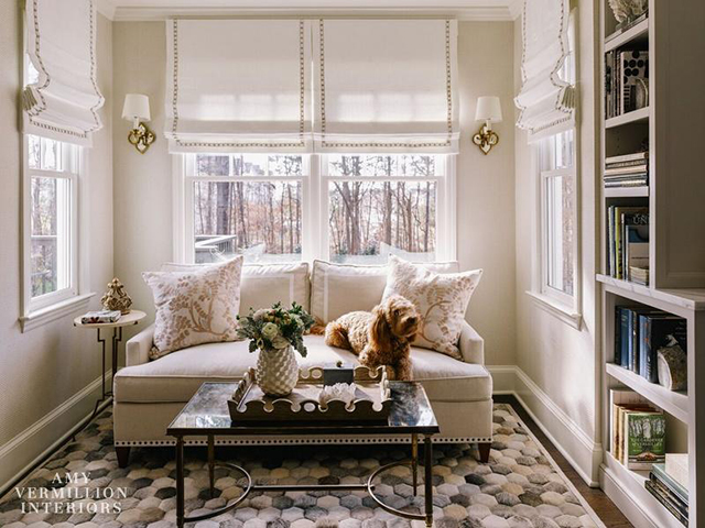 9 Decorating Tips To Steal From Amy Vermillion Interiors For A Chic Living Room Set decorating tips 9 Decorating Tips To Steal From Amy Vermillion Interiors For A Chic Living Room Set 9 Decorating Tips To Steal From Amy Vermillion Interiors For A Chic Living Room Set