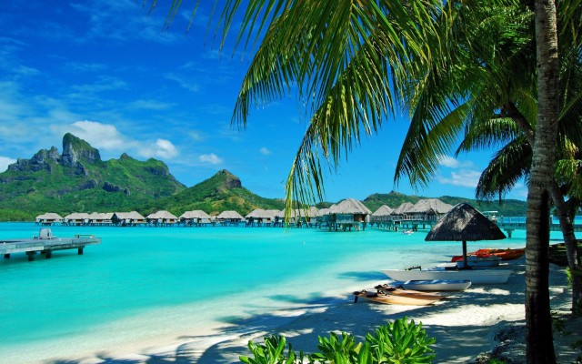 7 Celebrity Travel Destinations That You Will Want To Visit ASAP  travel destinations 7 Celebrity Travel Destinations That You Will Want To Visit ASAP hawaii
