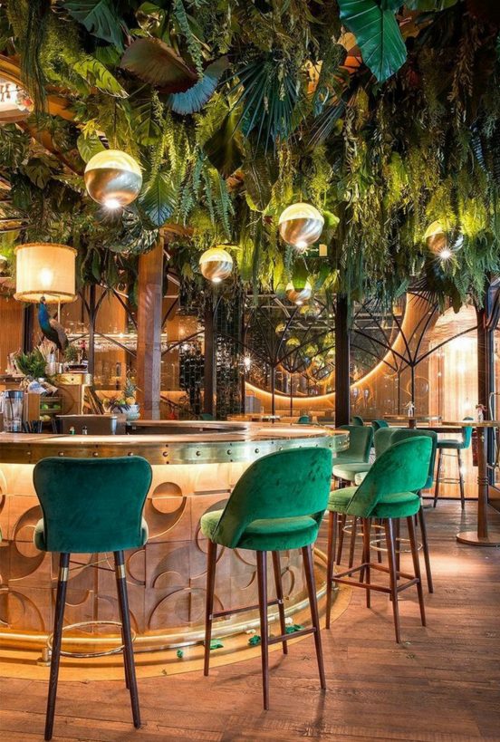 upholstered bar chairs Upholstered Bar Chairs: 10 Inspiring Restaurant Designs Cover 1 552x819