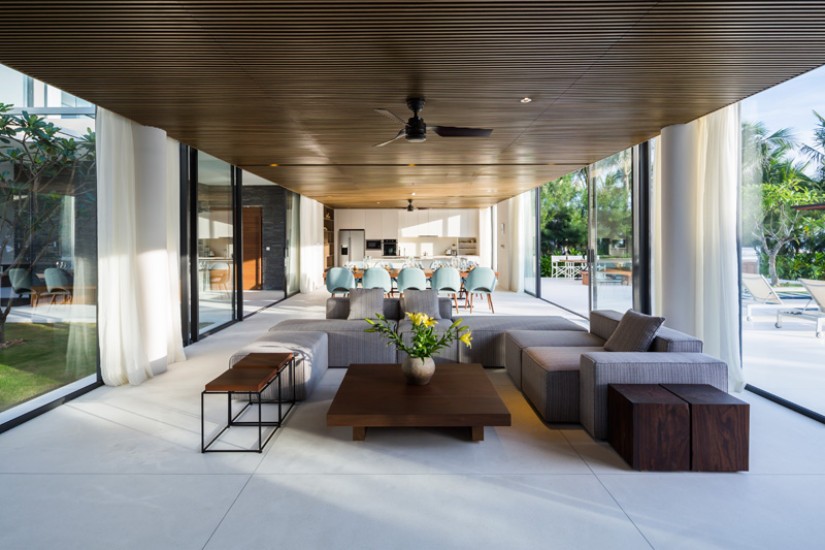 Be Inspired By This Beach House! modern beach house Be Inspired By This Modern Beach House Interior Seaside Residence On The Beach10