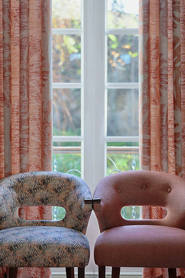 Color of 2019: Living Coral pantone color of 2019 The New Pantone Color of 2019: Living Coral Living Coral 1