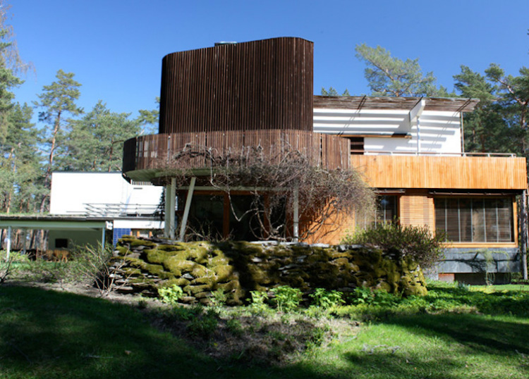 Mid-Century Modern mid-century modern 10 Mid-Century Modern Homes by World Acclaimed Designers Villa Mairea